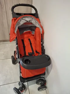 Stroller - Ad posted by Babalwa Sinayigo