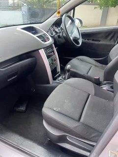 2012 Peugeot 207 Hatchback