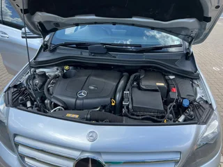 2015 Mercedes-Benz B200 CDI In Great Contion