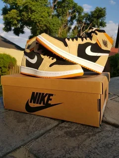 Air Jordan 1 High CMFT ZOOM