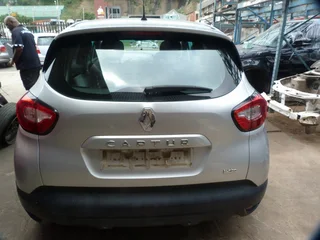 Renault Captur 900T Manual H4B - 2016 SPARESBOYZ STRIPPING FOR SPARES