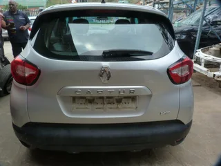 Renault Captur 900T Manual H4B - 2016 SPARESBOYZ STRIPPING FOR SPARES