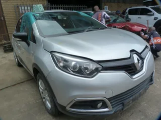 Renault Captur 900T Manual H4B - 2016 SPARESBOYZ STRIPPING FOR SPARES