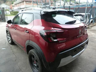 Renault Kiger 1.0T Manual HRA - 2022 SPARESBOYZ STRIPPING FOR SPARES