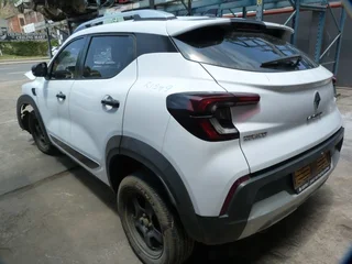 Renault Kiger 1.0 Manual B4D - 2021 SPARESBOYZ STRIPPING FOR SPARES