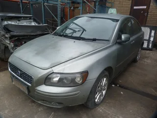 Volvo S40 2.4i Manual B52445 - 2006 SPARESBOYZ STRIPPING FOR SPARES