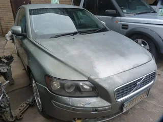 Volvo S40 2.4i Manual B52445 - 2006 SPARESBOYZ STRIPPING FOR SPARES