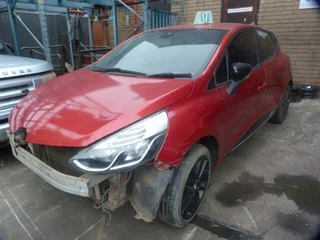 Renault Clio IV 900T Manual H4B - 2015 SPARESBOYZ STRIPPING FOR SPARES