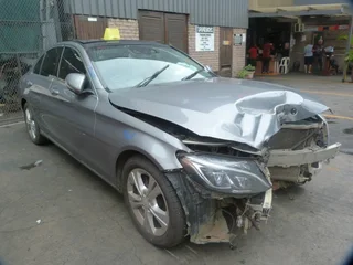 Mercedes C200 W205 2.0 AT - 2014 SPARESBOYZ STRIPPING FOR SPARES
