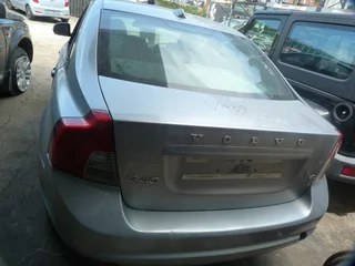 Volvo S40 Powershift 2.0 AT - 2010 SPARESBOYZ STRIPPING FOR SPARES