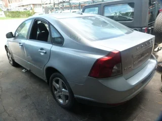 Volvo S40 Powershift 2.0 AT - 2010 SPARESBOYZ STRIPPING FOR SPARES
