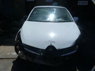 2015 Renault Clio Iv 900t Manual H4bb -  Sparesboyz Stripping For Spares