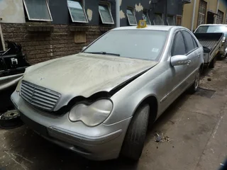 Mercedes C40 W203 2.4 At 112912 - 2000 Sparesboyz Stripping For Spares