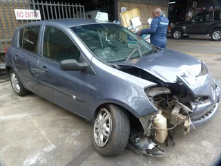 Renault Clio III 1.6 16V Manual K4M - 2006 SPARESBOYZ STRIPPING FOR SPARES
