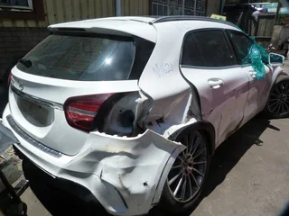 Mercedes GLA200 W156 2.0 AT 270910 - 2019 SPARESBOYZ STRIPPING FOR SPARES