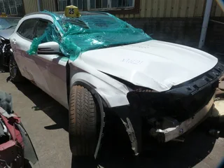 Mercedes GLA200 W156 2.0 AT 270910 - 2019 SPARESBOYZ STRIPPING FOR SPARES