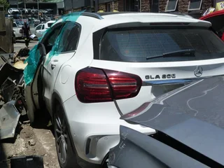 Mercedes GLA200 W156 2.0 AT 270910 - 2019 SPARESBOYZ STRIPPING FOR SPARES
