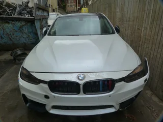 Bmw 320i F30 2.0  At N20 - 2014 Sparesboyz Stripping For Spares
