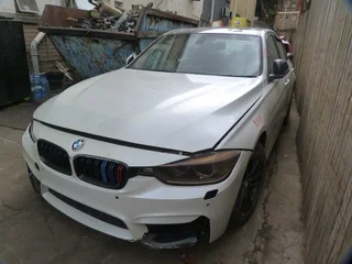 BMW 320i F30 2.0  AT N20 - 2014 SPARESBOYZ STRIPPING FOR SPARES