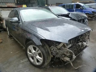 Mercedes C220D W205 2.2  AT 651921 - 2014 SPARESBOYZ STRIPPING FOR SPARES