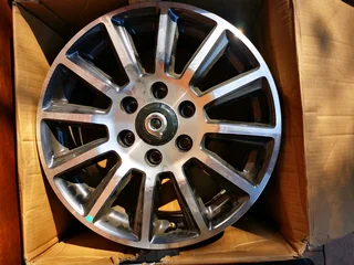 18&#34;Mag wheel rims in excellent condition, a complete set practically new.