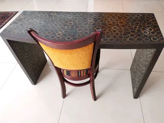 Console/Desk/Server plus a matching side table.