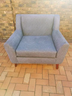 Extra large reading couch/lounger, in blue.