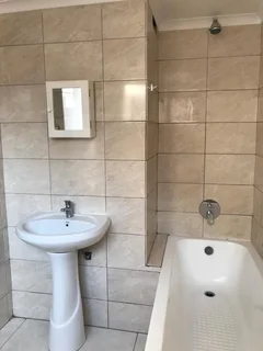 1 Bedroom Granny flat with Aircon available for Rental in Umbilo R6000