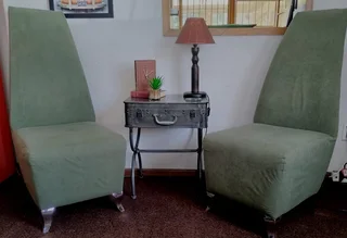 chairs - Ad posted by Wendy