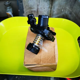 Car Engine Coolant Thermostat for BMW F45 X1 X2 Mini 220I 225I B38 B48 11518601366 11518623