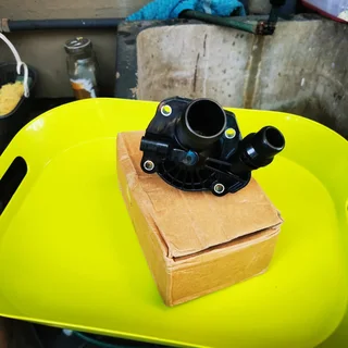 Car Engine Coolant Thermostat for BMW F45 X1 X2 Mini 220I 225I B38 B48 11518601366 11518623