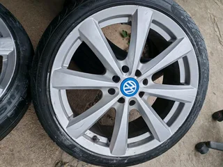 17inch Mags with tyres