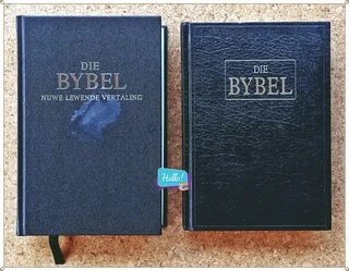 2 Hardcover Bybels – Nuwe Lewende Vertaling en Die Bybel