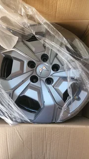 Mahindra xuv steelies and wheelcaps