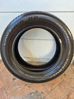 225/60/17 tyer for sale