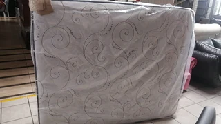 Executive Mattress (queen) 120kg