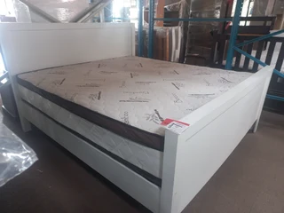 Mod King Bed Extra Length Painted White