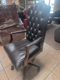 EMPIRE OFFICE CHAIR - EXEC CHOCCO GENUINE LEATHER