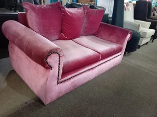AFRIKA SMALL 2 SEATER SCATTER PINK LANCASTER VELVET