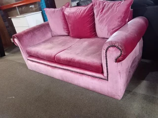 AFRIKA SMALL 2 SEATER SCATTER PINK LANCASTER VELVET