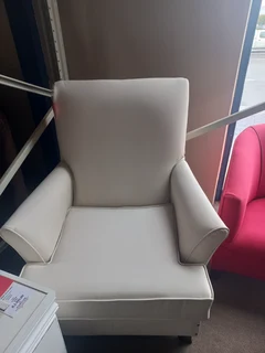 MODERNA OCCASIONAL CHAIR BONDED PU IVORY