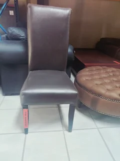 SUI CLASSIC D/CHAIR - CAPE OXBLOOD