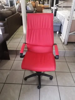 Future High Back Chair P/U Leather Red