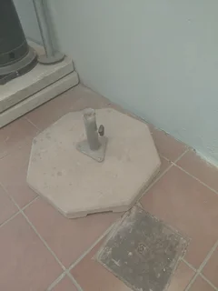 CONCRETE OUTSIDE UMBRELLA BASE - SMALL