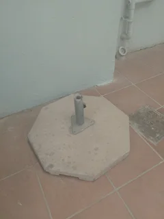 CONCRETE OUTSIDE UMBRELLA BASE - SMALL