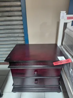 Grandeur Pedestal 2 drawer Mahogany