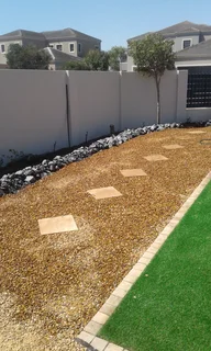 Topsoil compost lawns and brownstones