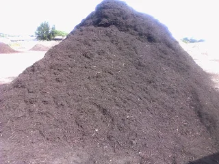 freshlawns compost topsoil and brownstones