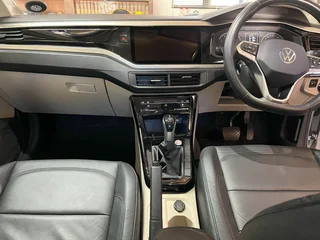 2022 Volkswagen Polo Sedan 1.6 Life Auto