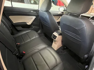 2022 Volkswagen Polo Sedan 1.6 Life Auto